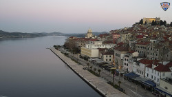 Nábřeží a město