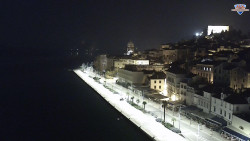 Nábřeží a město