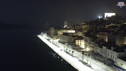 Nábřeží a město