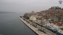 Nábřeží a město