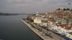 Nábřeží a město