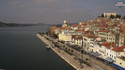 Nábřeží a město