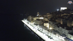 Nábřeží a město