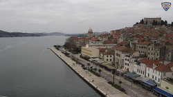 Nábřeží a město