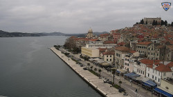 Nábřeží a město