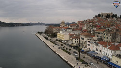 Nábřeží a město