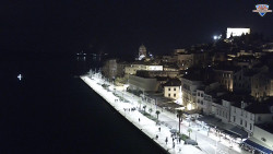 Nábřeží a město