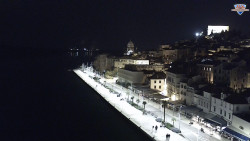 Nábřeží a město