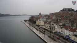 Nábřeží a město