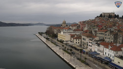 Nábřeží a město