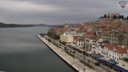 Nábřeží a město