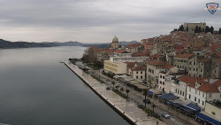 Nábřeží a město