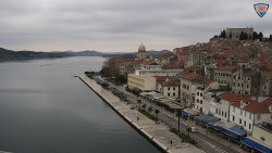 Nábřeží a město