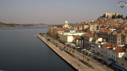 Nábřeží a město