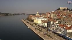 Nábřeží a město