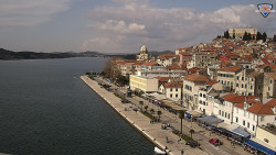 Nábřeží a město