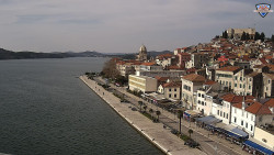 Nábřeží a město