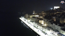 Nábřeží a město