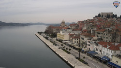 Nábřeží a město