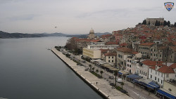 Nábřeží a město