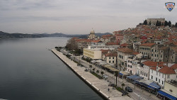 Nábřeží a město