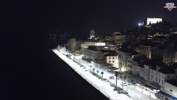 Nábřeží a město