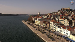 Nábřeží a město