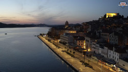 Nábřeží a město