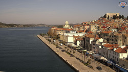 Nábřeží a město