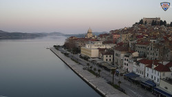 Nábřeží a město