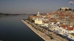 Nábřeží a město