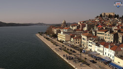 Nábřeží a město