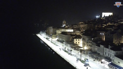 Nábřeží a město