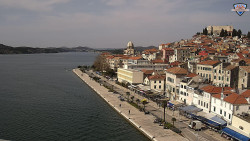 Nábřeží a město