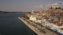 Nábřeží a město