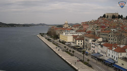 Nábřeží a město