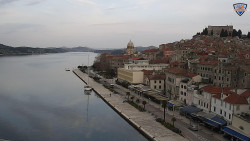 Nábřeží a město