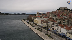 Nábřeží a město