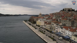 Nábřeží a město