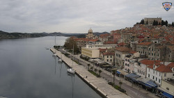 Nábřeží a město