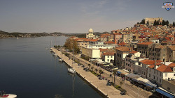 Nábřeží a město