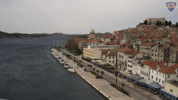 Nábřeží a město