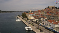 Nábřeží a město