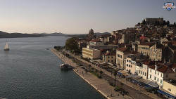 Nábřeží a město