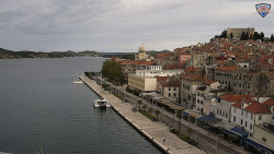 Nábřeží a město