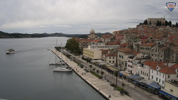 Nábřeží a město