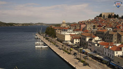 Nábřeží a město