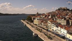 Nábřeží a město