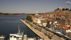 Nábřeží a město