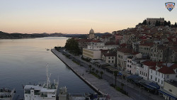 Nábřeží a město